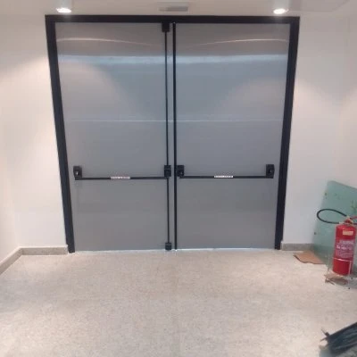 Porta Corta Fogo Dupla no Aeroporto